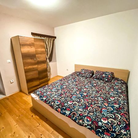 Yeti Guest House Маврово Екстериор снимка
