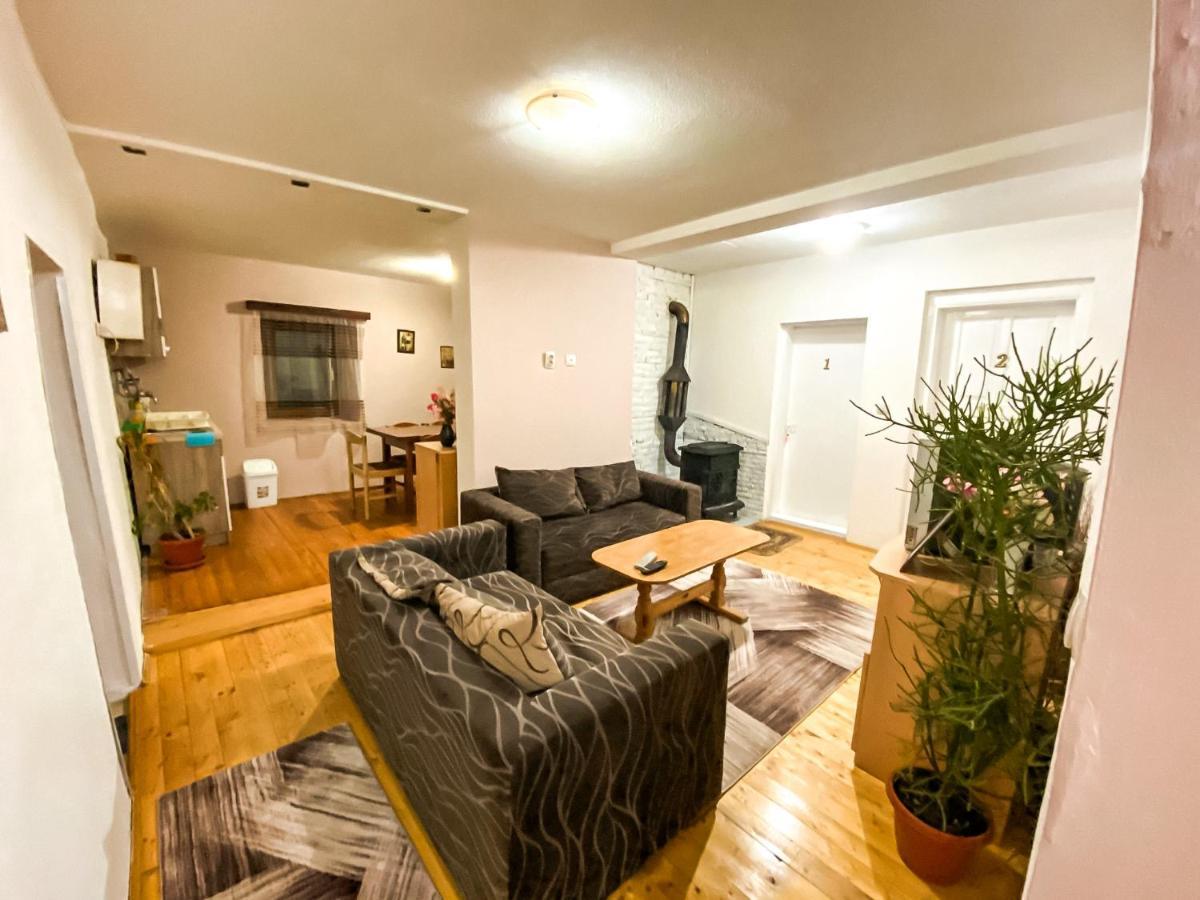 Yeti Guest House Маврово Екстериор снимка