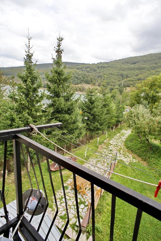 Yeti Guest House Маврово Екстериор снимка