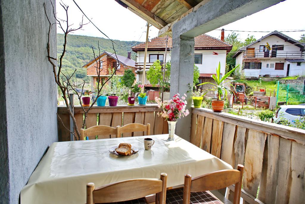 Yeti Guest House Маврово Екстериор снимка