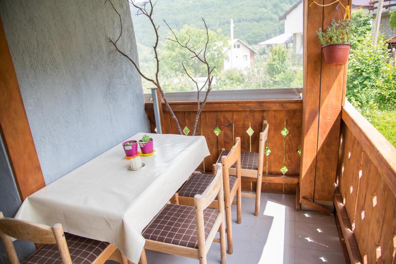 Yeti Guest House Маврово Екстериор снимка